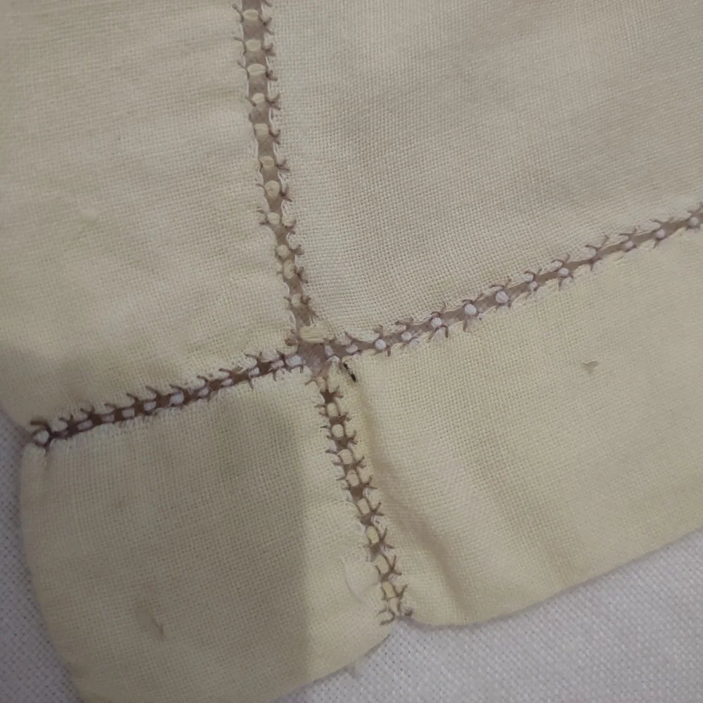 Sunshine Yellow Brown Oak Leaf Vintage Hand Embroidered Table Runner